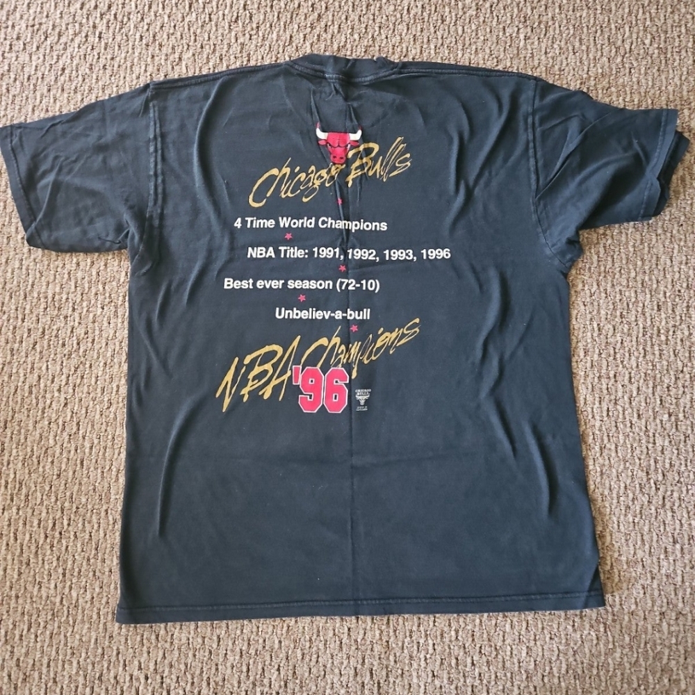 Vintage 1996 Chicago Bulls NBA Champions Tshirt - Picture 2 of 4